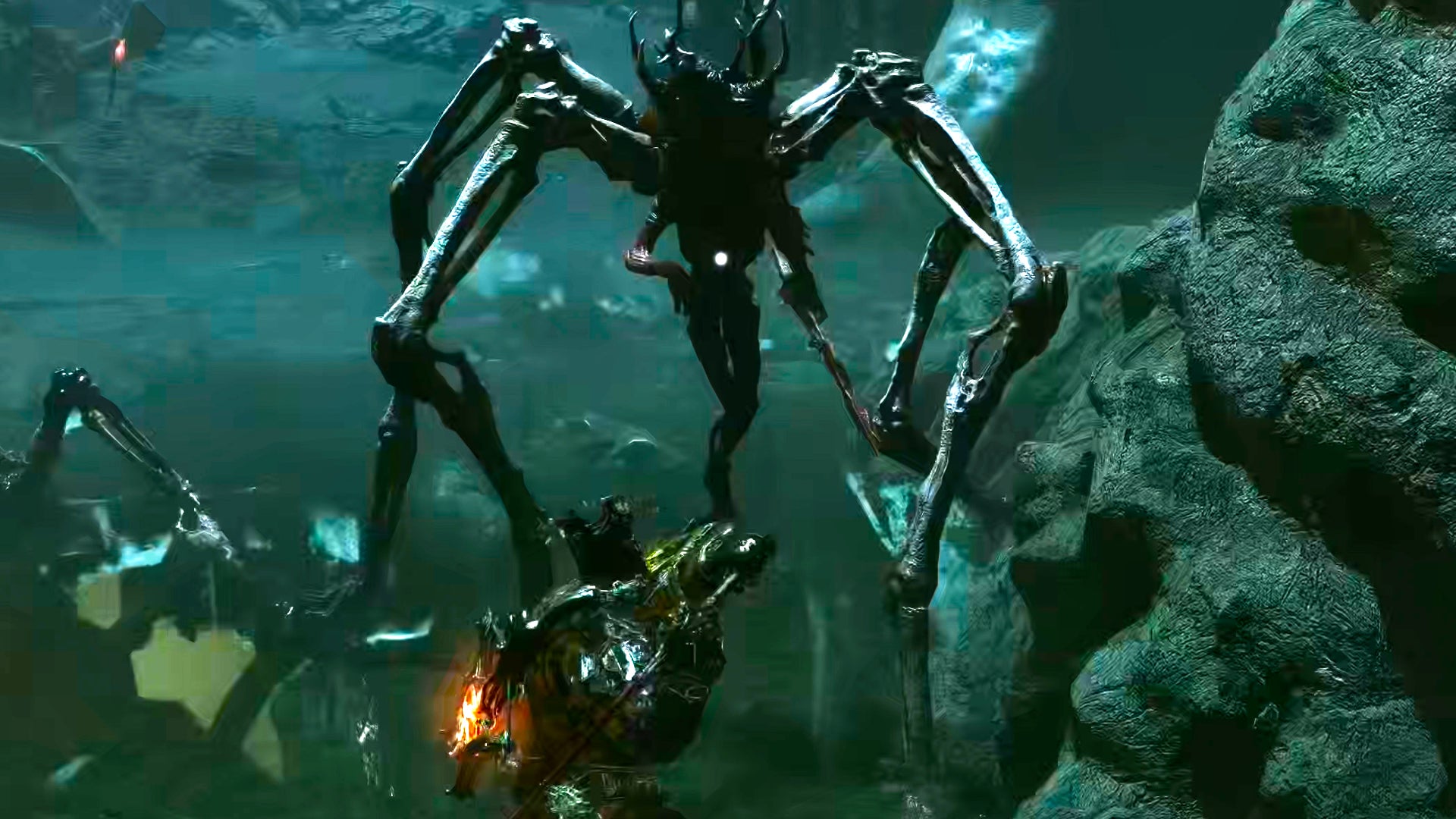 An Infested Stalker, an enemy in Mortal Shell 2, bears down upon the player in the gloomy swamp of the Withered Shoals legacy dungeon.